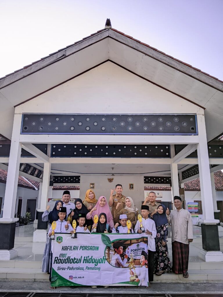 MDT Raudlotul Hidayah Silaturahmi ke Kelurahan Paduraksa Usai Raih Juara 1 Tingkat Kecamatan